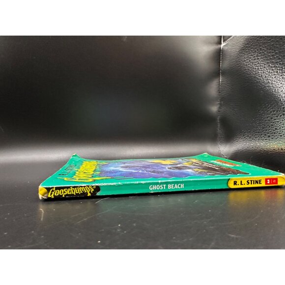R.L. Stine Goosebumps Ghost Beach Paperback Book Unnumbered Vintage READ - Picture 4 of 13